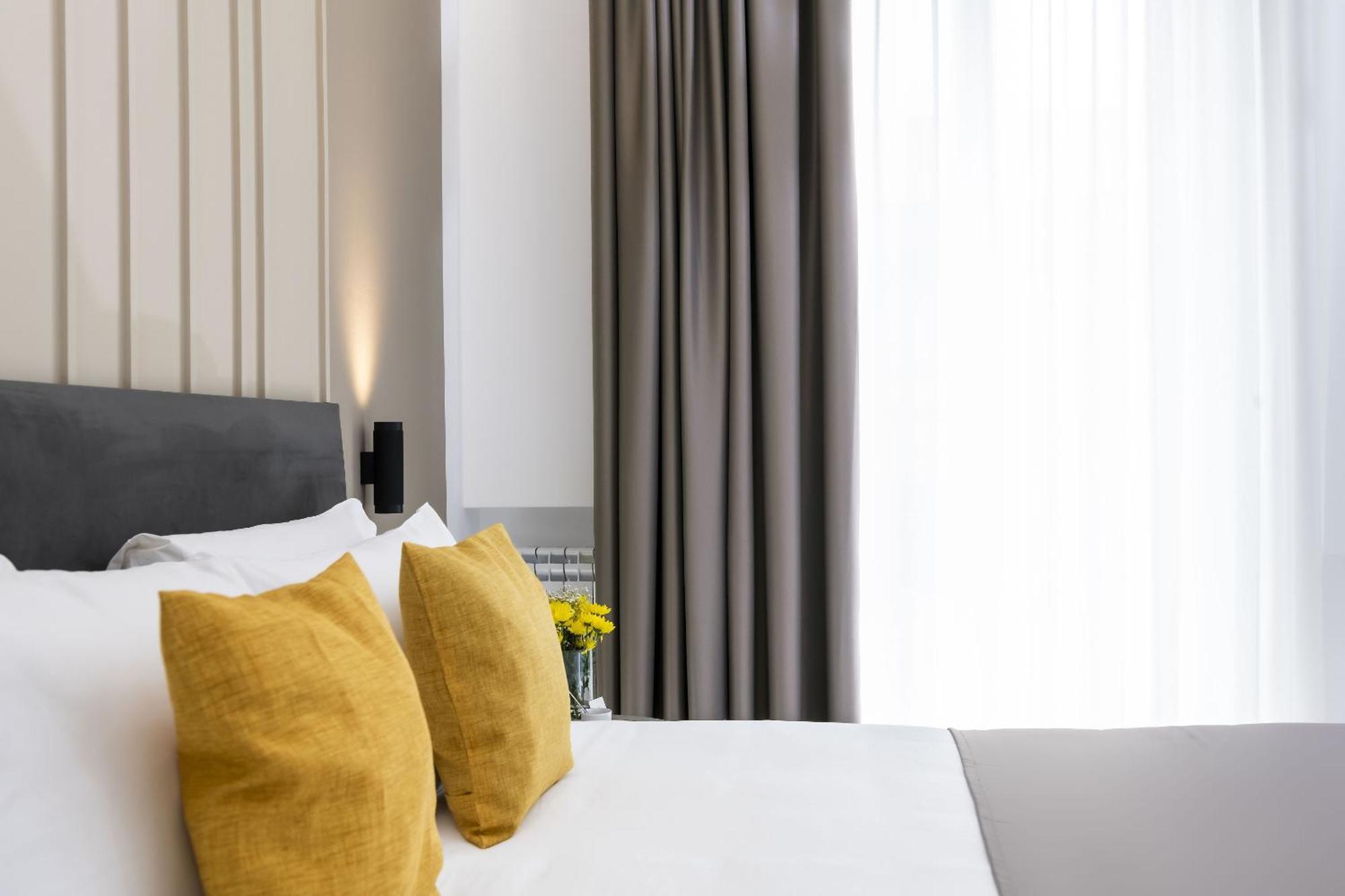 St Peter Twelve Bed & Breakfast Рим Екстериор снимка
