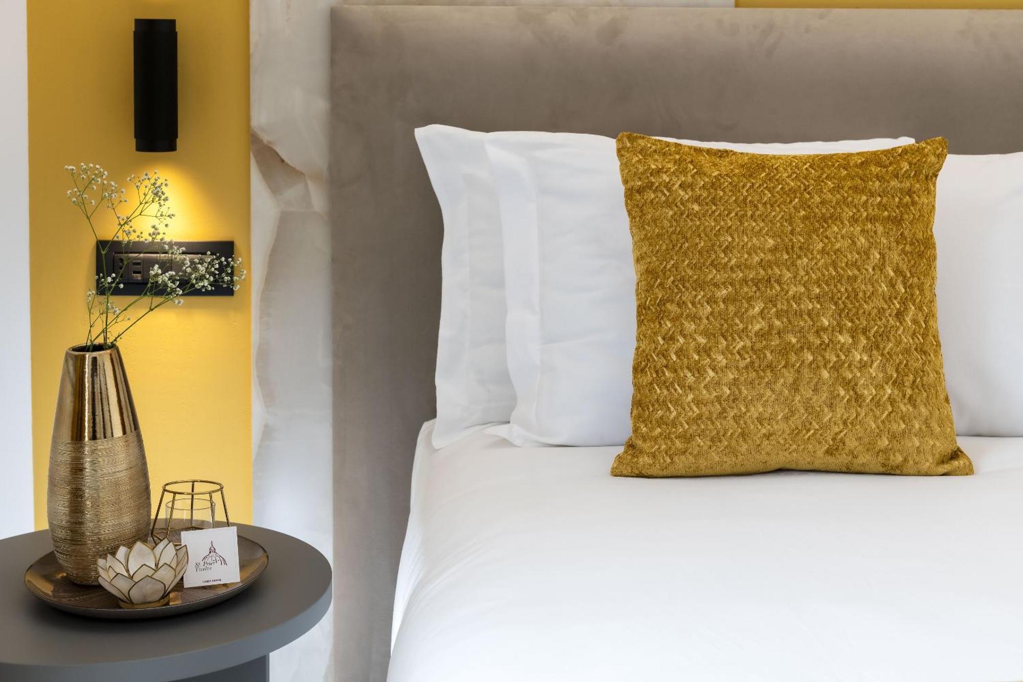 St Peter Twelve Bed & Breakfast Рим Екстериор снимка
